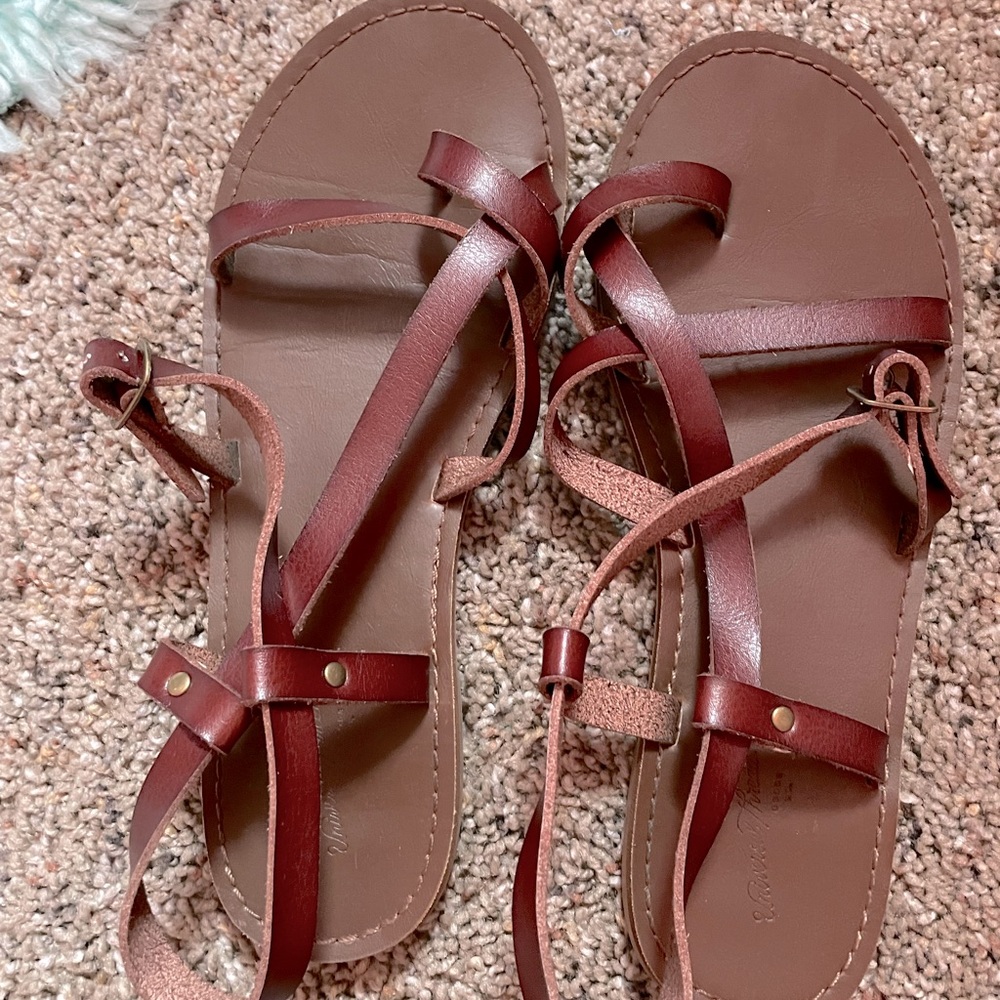sandals, size 8.5, brown